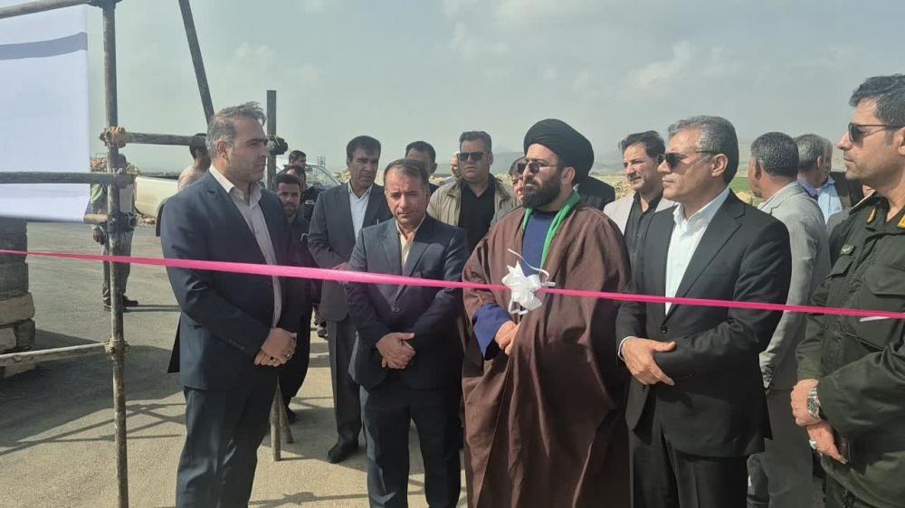 افتتاح آسفالت معابر شش روستای شهرستان آبدانان همزمان با دهه فجر  