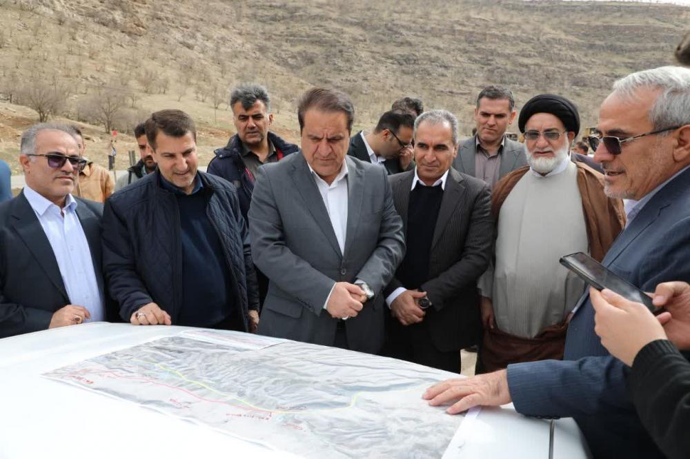 پروژه چهارخطه ایوان ـ اسلام آباد با اعتبار ۵۸۰ میلیارد تومان در حال اجراست