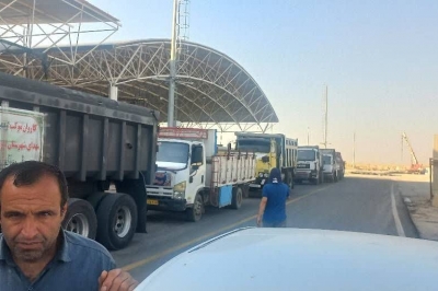 انجام تشریفات گمرکی ۳ هزار و ۸۰۰ کامیون حامل کالا و تجهیزات مواکب در گمرک مرزی مهران 